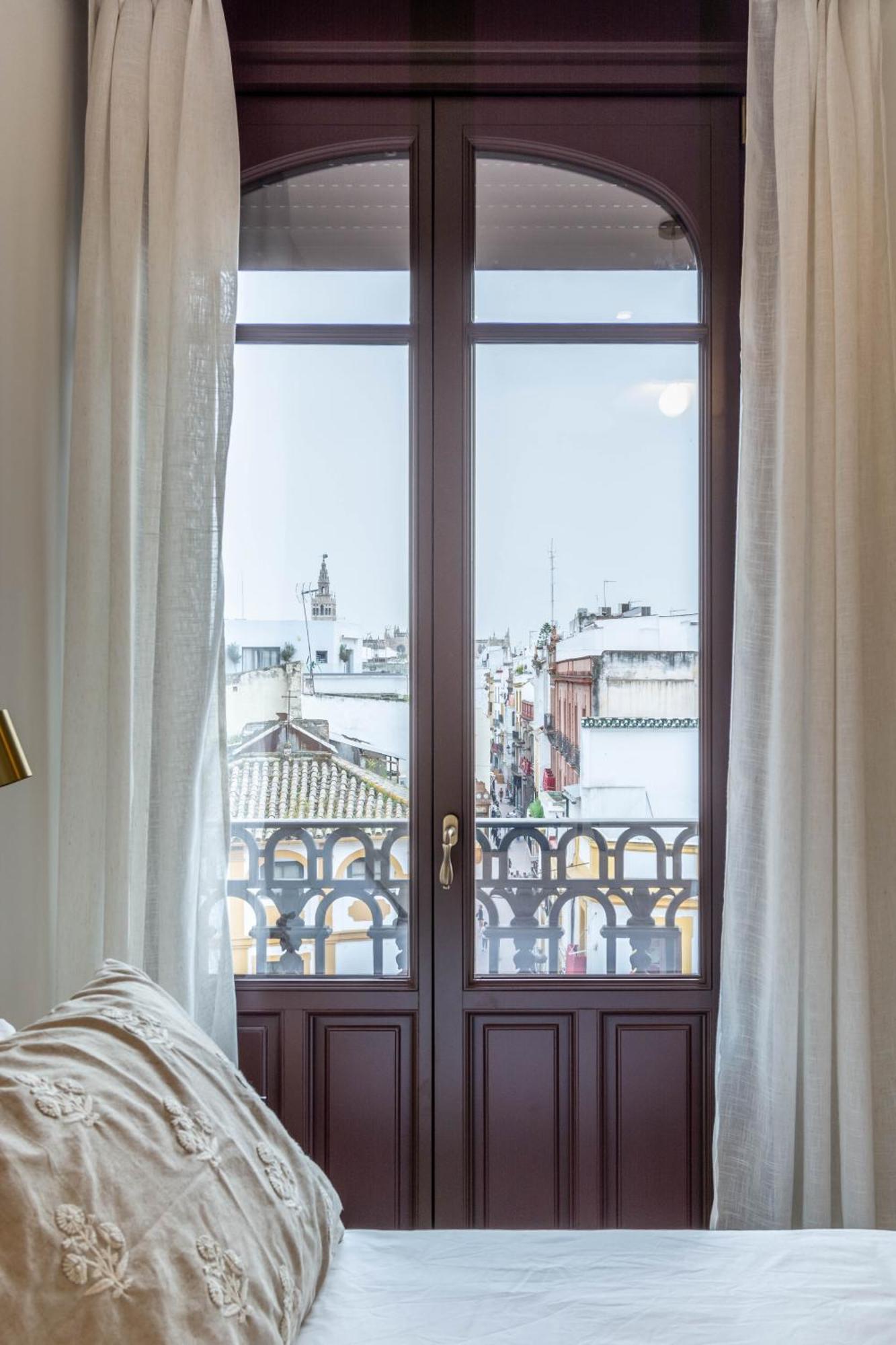 Betis Suites-La Campana إشبيلية المظهر الخارجي الصورة